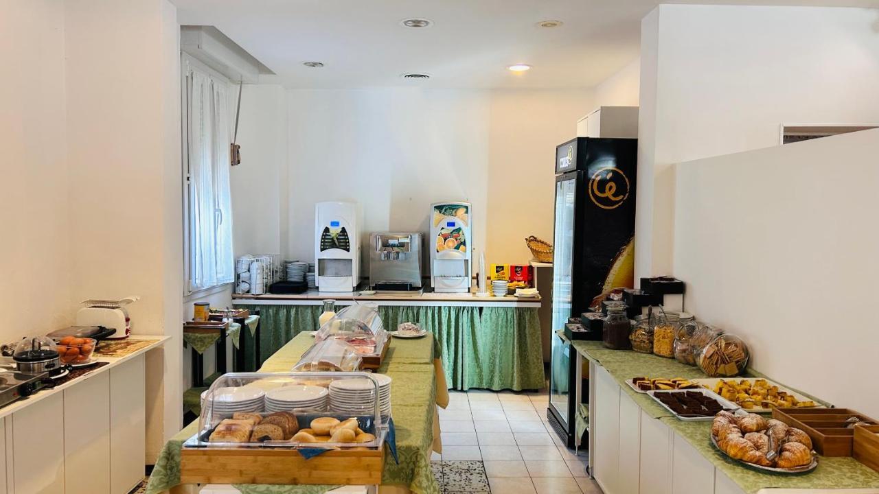 Hotel Sorriso Католика Екстериор снимка